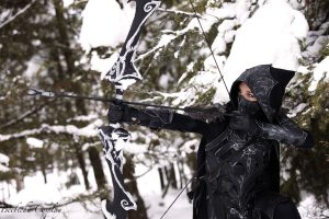 Dragonage Archer Cosplay in the snow