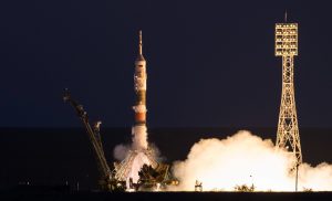 Expedition 52 Launch (NHQ201707280006)