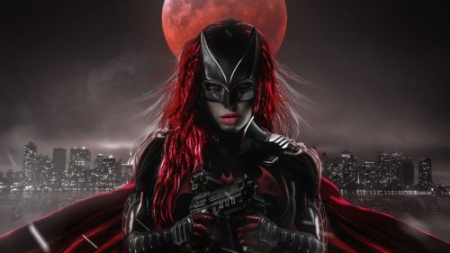 Batwoman with guns